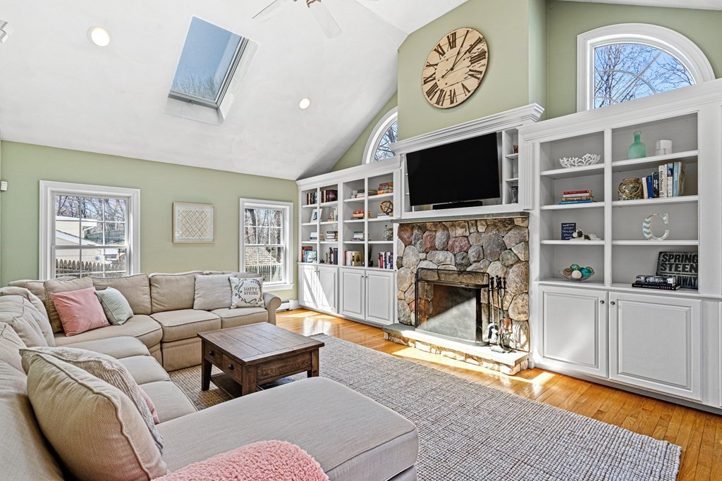 34 Puritan Road Reading, MA 01867 - Photo 16 of 42