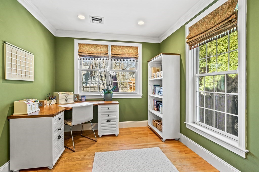 34 Puritan Road Reading, MA 01867 - Photo 18 of 42