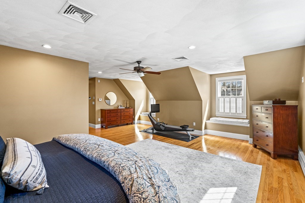 34 Puritan Road Reading, MA 01867 - Photo 22 of 42