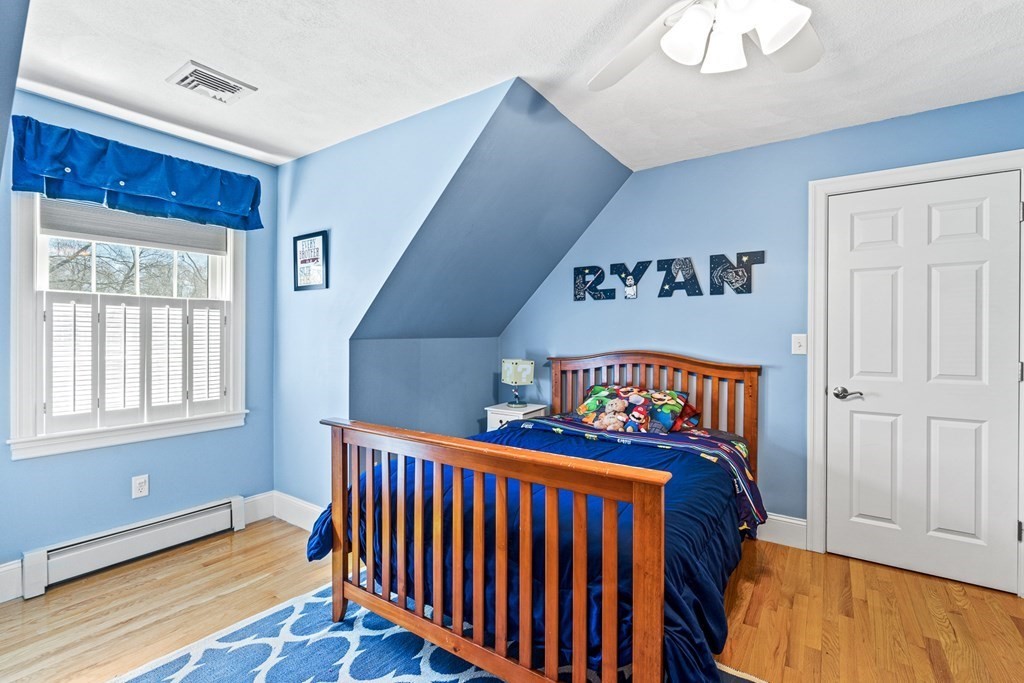 34 Puritan Road Reading, MA 01867 - Photo 29 of 42