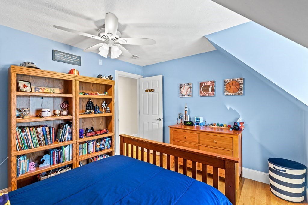 34 Puritan Road Reading, MA 01867 - Photo 30 of 42