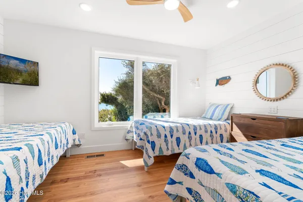 $2,995,000 | 129 Dogwood Circle, Pine Knoll Shores, NC 28512