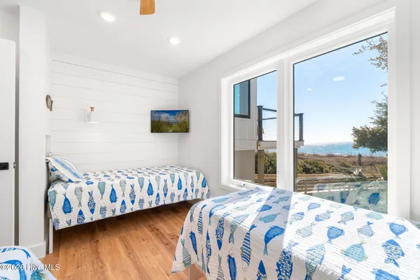 $2,995,000 | 129 Dogwood Circle, Pine Knoll Shores, NC 28512