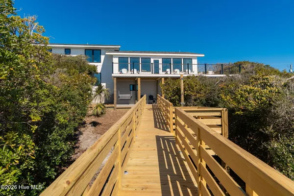 $2,995,000 | 129 Dogwood Circle, Pine Knoll Shores, NC 28512