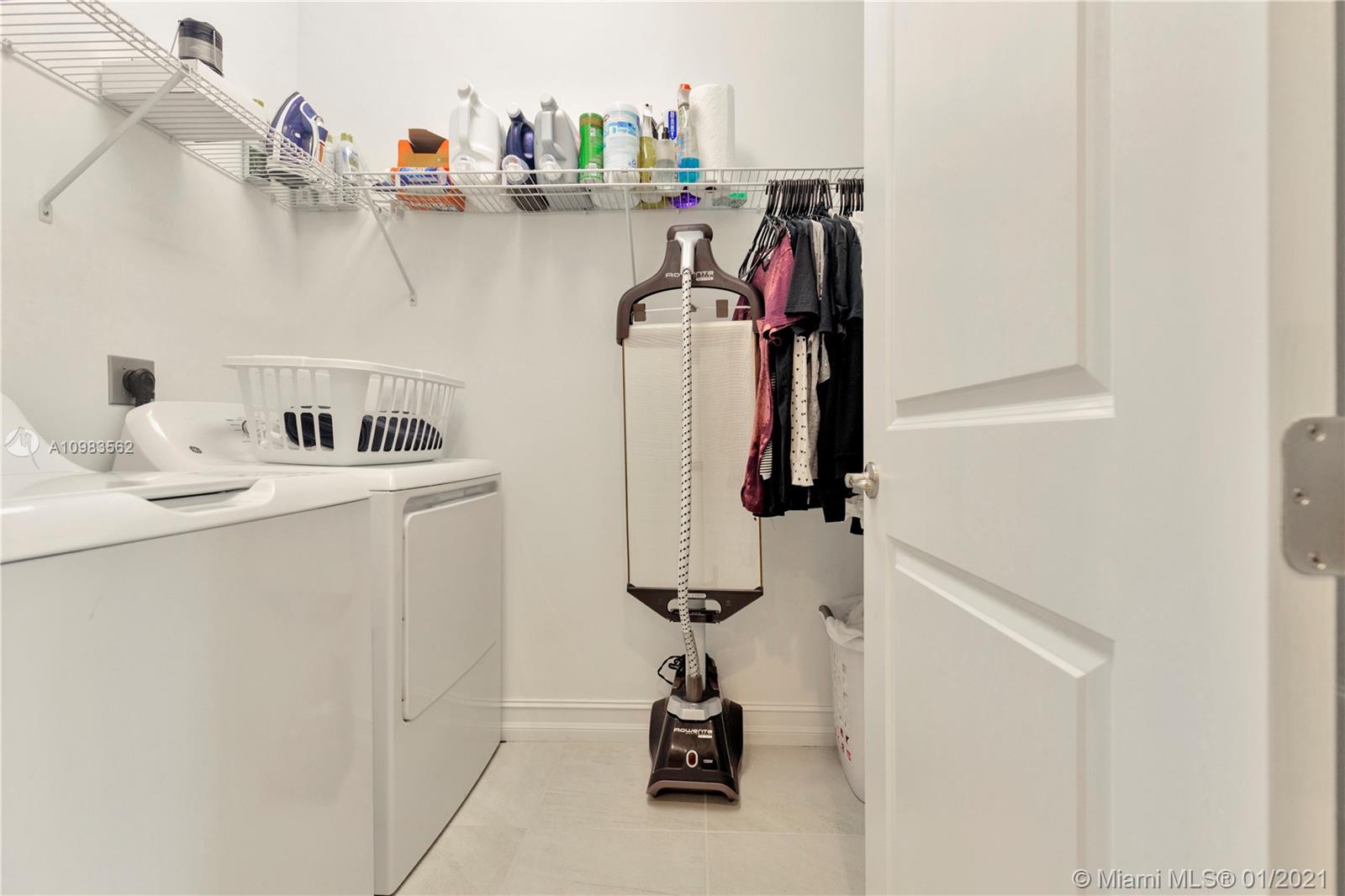9932 Brickhill Drive Boca Raton, FL 33428 - Photo 17 of 34 Gallery Image 17