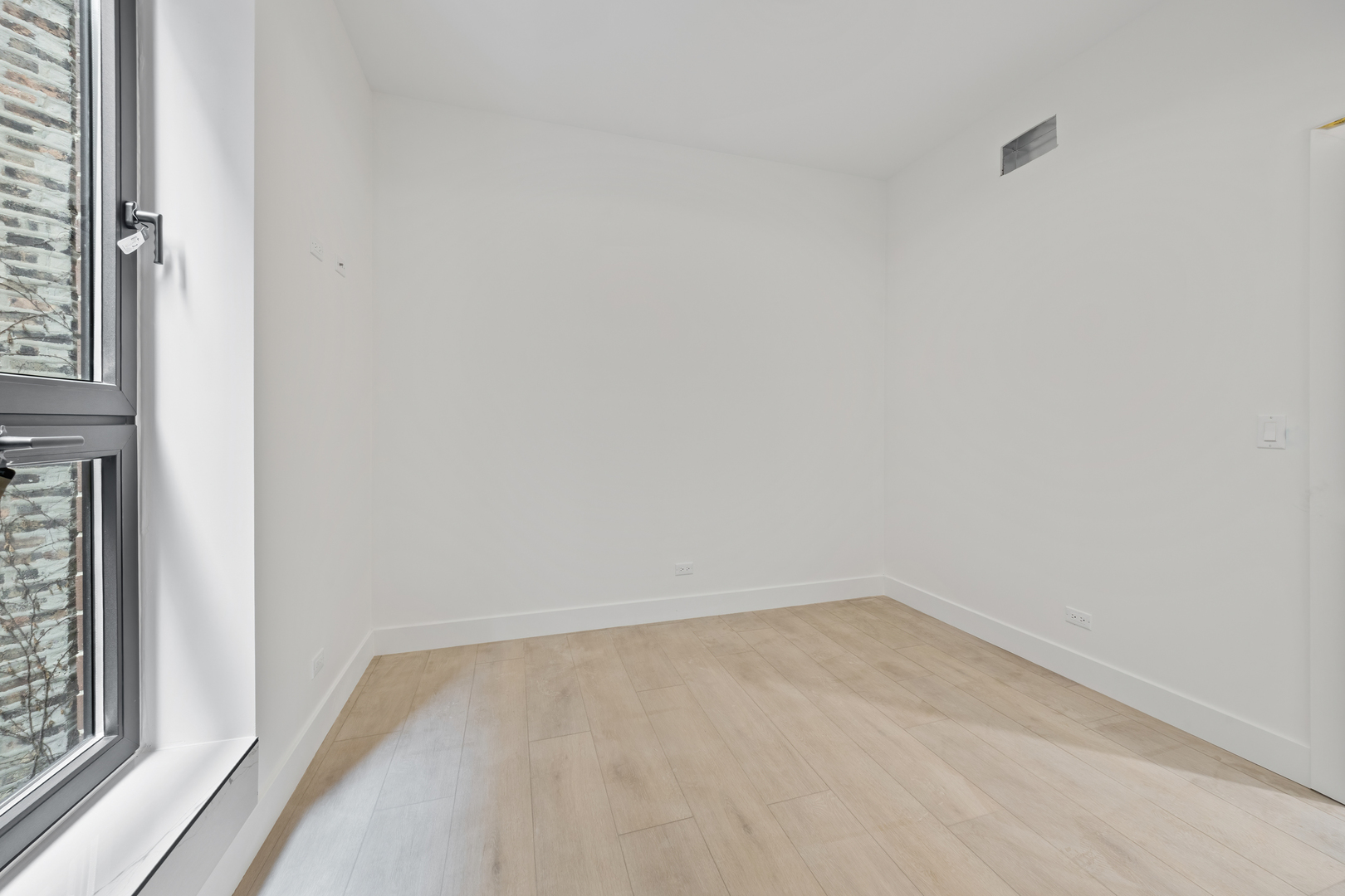 1313 West Taylor Street, Unit 2 Chicago, IL 60607 - Photo 25 of 27 Gallery Image 25