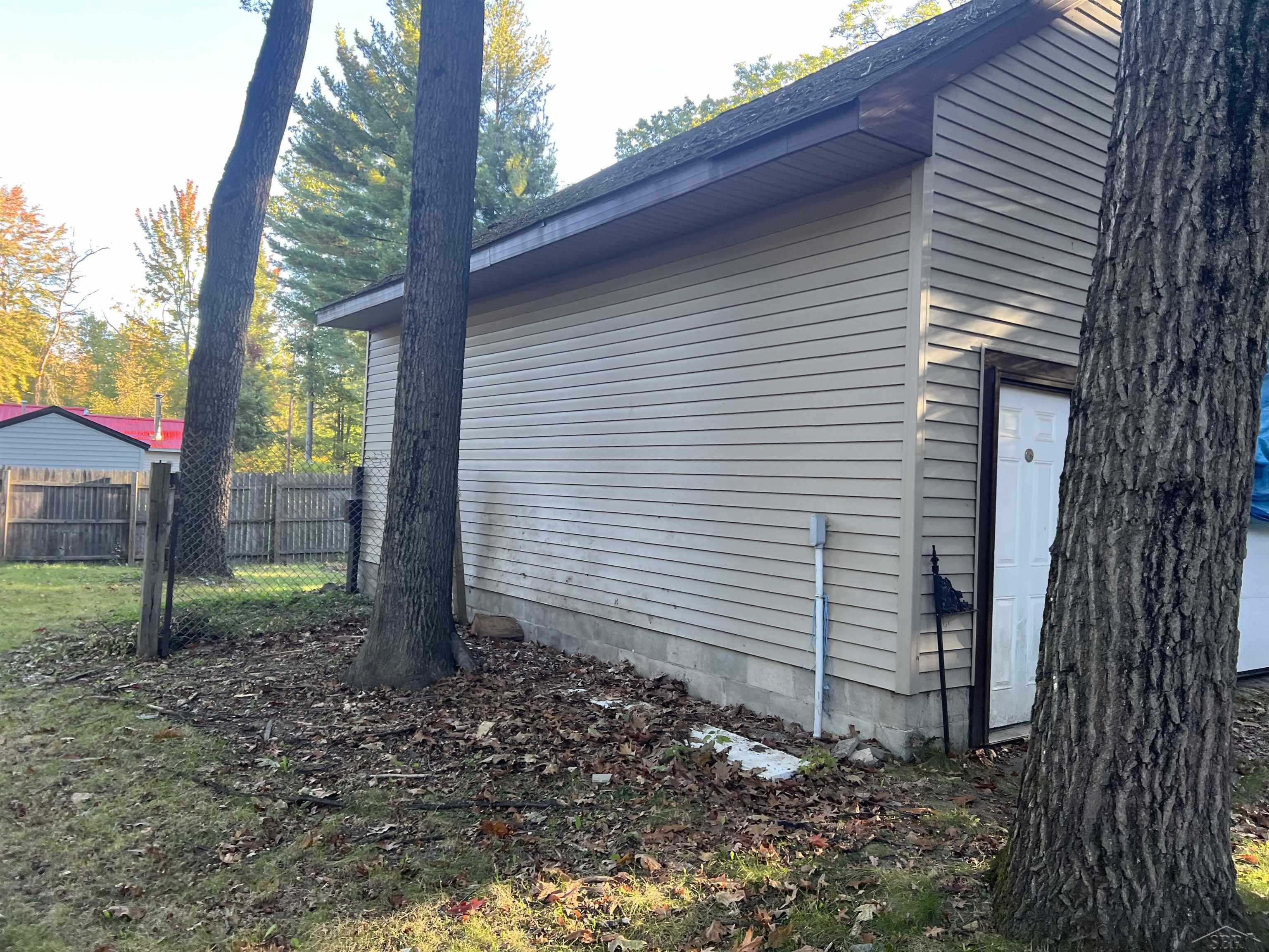5368 Morrow Road Gladwin, MI 48624 - Photo 5 of 24