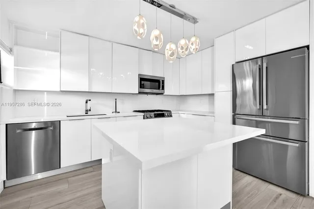 $3,500 | 3265 Virginia Street, Unit 24, Miami, FL 33133