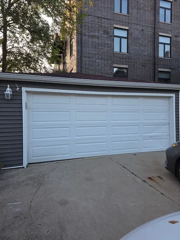 $2,400 | 1397 Brown Street, Des Plaines, IL 60016