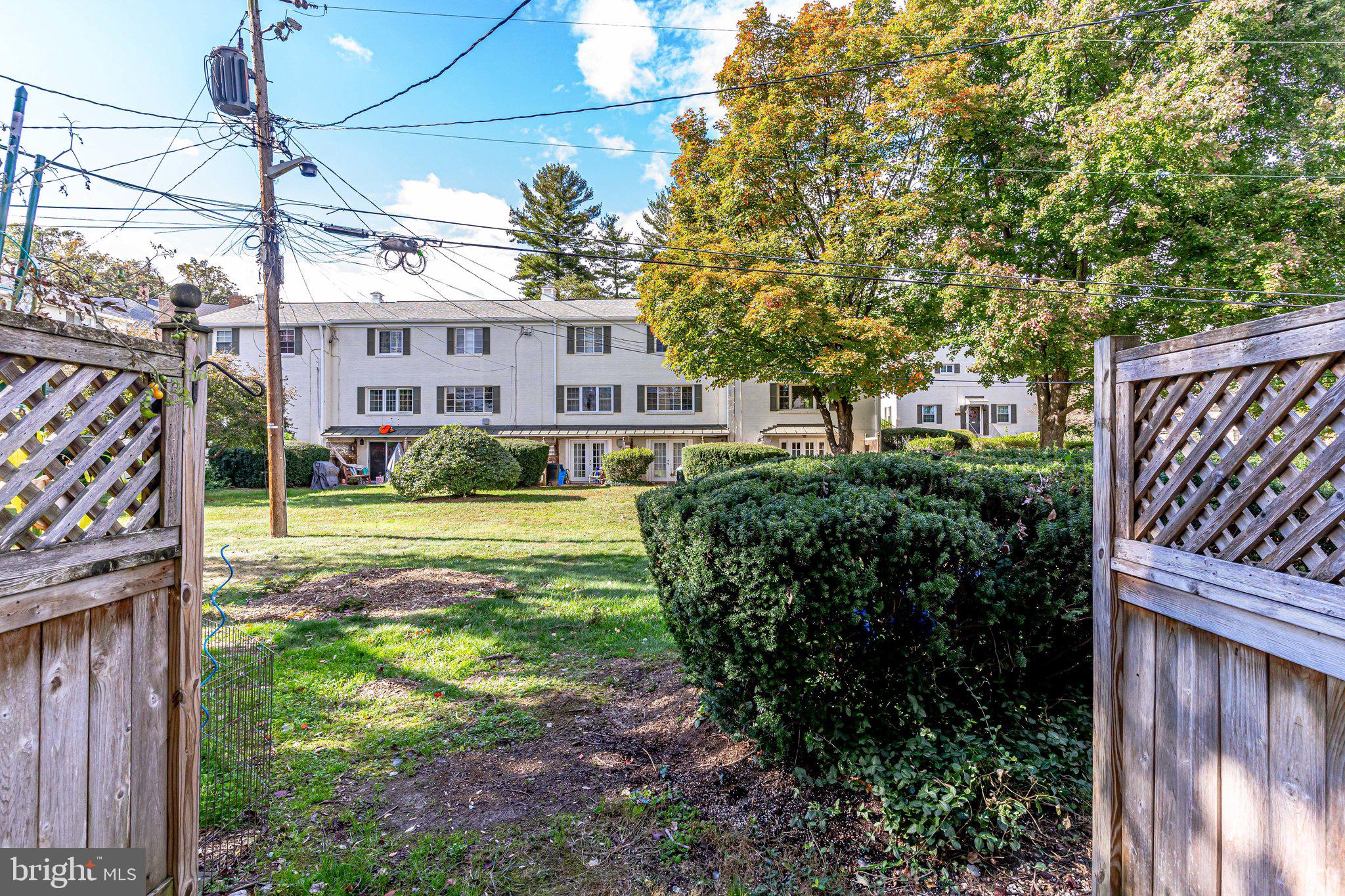 5306 Pooks Hill Road, Unit 30653 Bethesda, MD 20814 - Photo 23 of 24 Patio