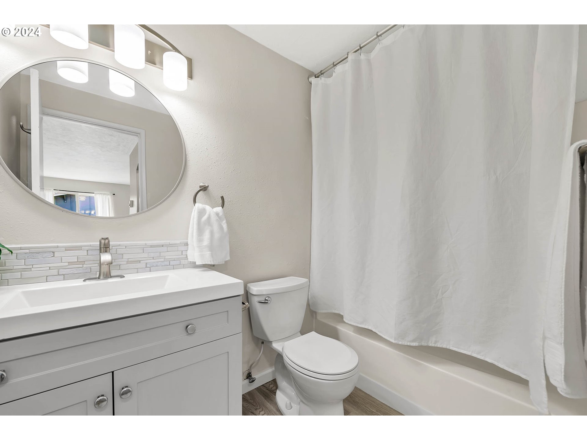 650 Harlow Road, Unit 254 Springfield, OR 97477 - Photo 16 of 27 Bathroom, Attached