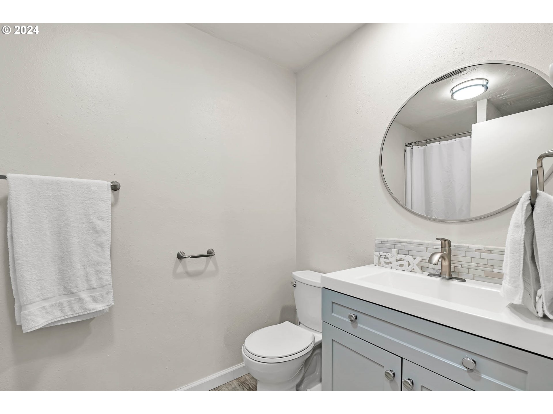 650 Harlow Road, Unit 254 Springfield, OR 97477 - Photo 19 of 27 Bathroom