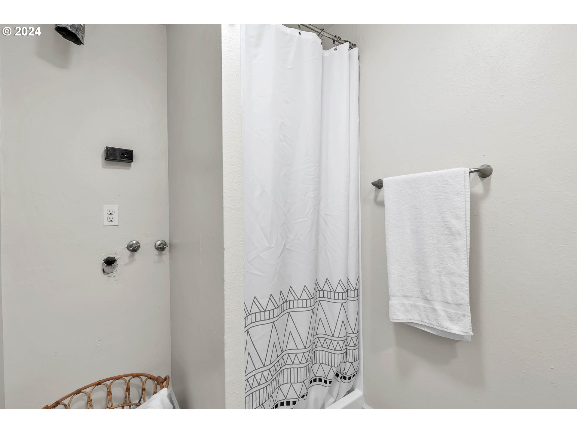 650 Harlow Road, Unit 254 Springfield, OR 97477 - Photo 20 of 27 Bathroom