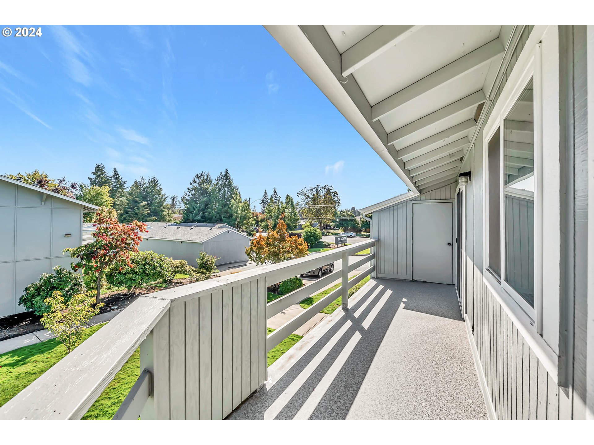 650 Harlow Road, Unit 254 Springfield, OR 97477 - Photo 21 of 27 Deck