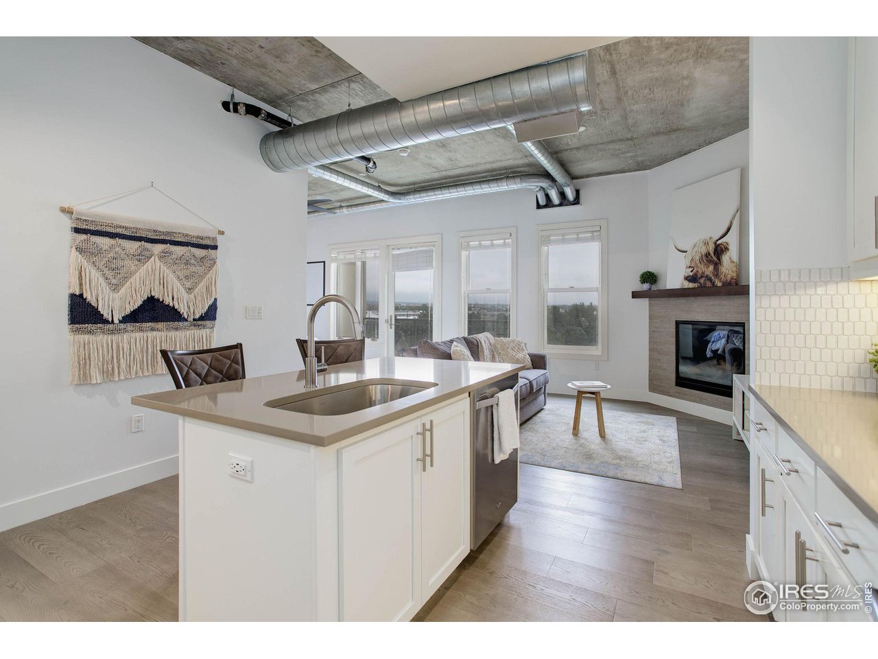 3401 Arapahoe Avenue, Unit 402 Boulder, CO 80303 - Photo 6 of 33