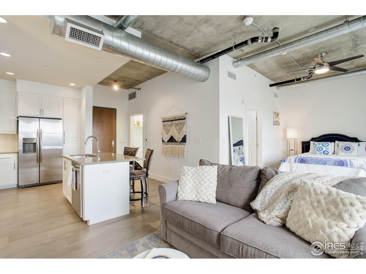 3401 Arapahoe Avenue, Unit 402 Boulder, CO 80303 - Photo 7 of 33