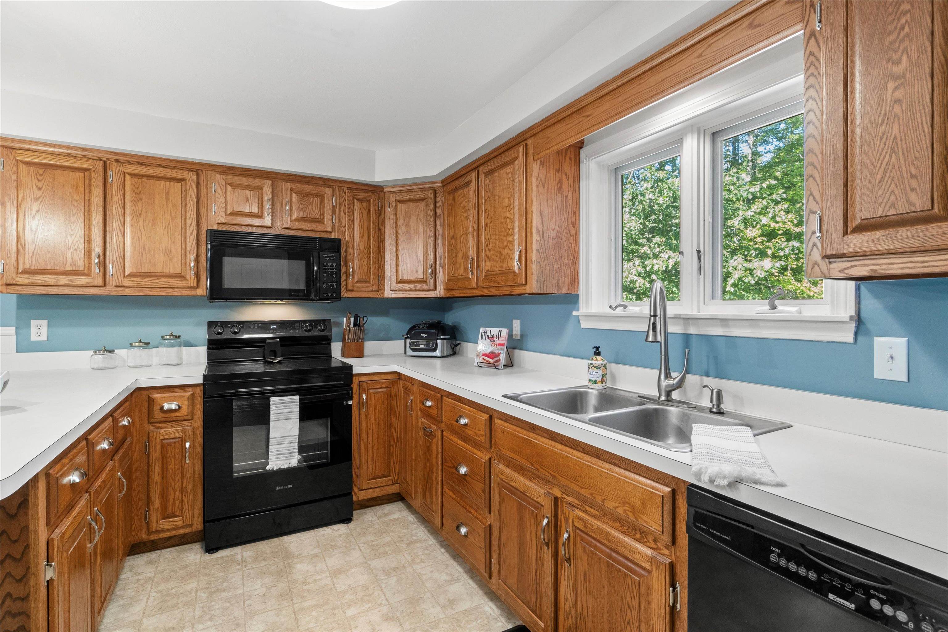 153 Coffin Road, Unit 22 Epping, NH 03042 - Photo 14 of 54