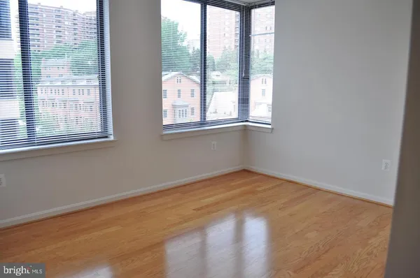 $3,300 | 2220 Fairfax Drive, Unit 503, Arlington, VA 22201