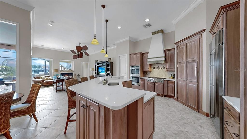 914 Capriccio Lane Apollo Beach, FL 33572 - Photo 19 of 75