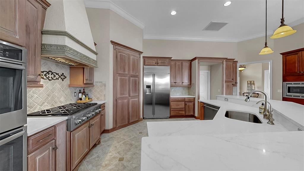 914 Capriccio Lane Apollo Beach, FL 33572 - Photo 25 of 75