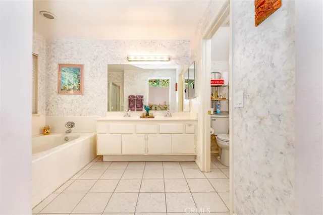 $915,000 | 11849 Kathyann Street, Sylmar, CA 91342