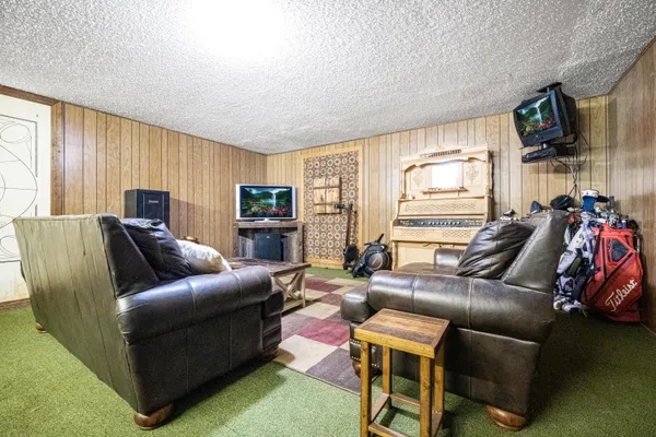 $395,000 | 130 Bailey Avenue, Dumas, TX 79029