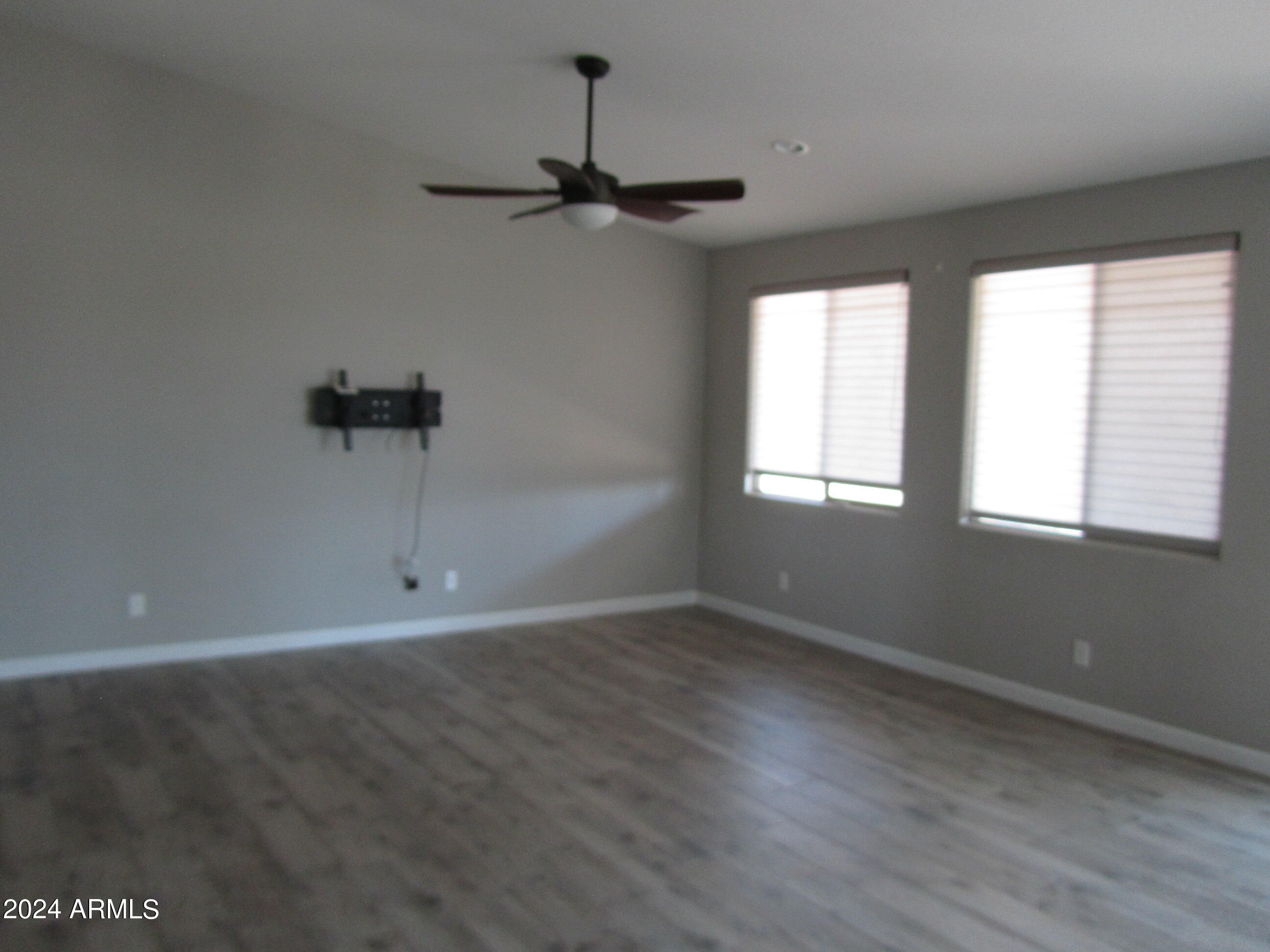 27537 North 174th Street Rio Verde, AZ 85263 - Photo 5 of 38 Living Room 1