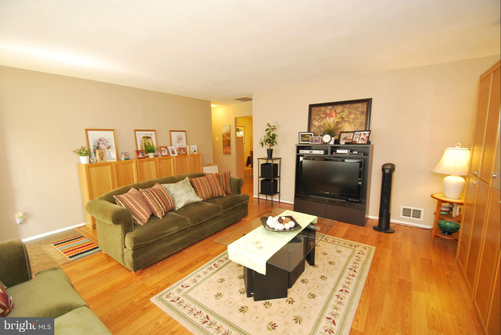 7878 Chalice Road Severn, MD 21144 - Photo 7 of 26 Interior General