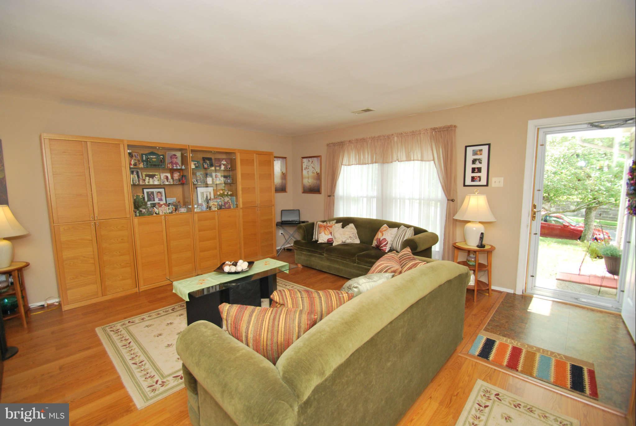 7878 Chalice Road Severn, MD 21144 - Photo 8 of 26 Living Room