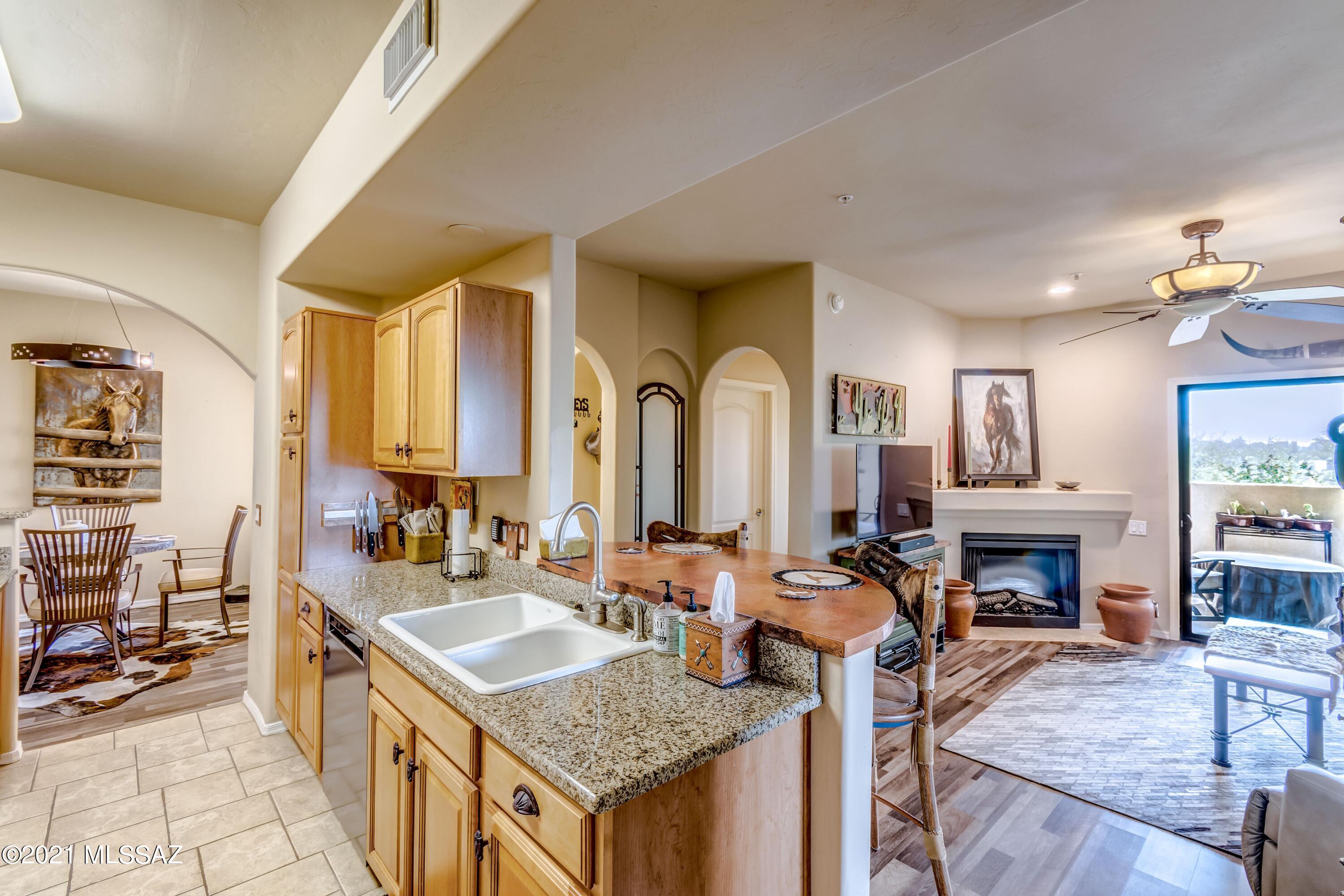 2550 East River Road, Unit 14201 Tucson, AZ 85718 - Photo 9 of 35