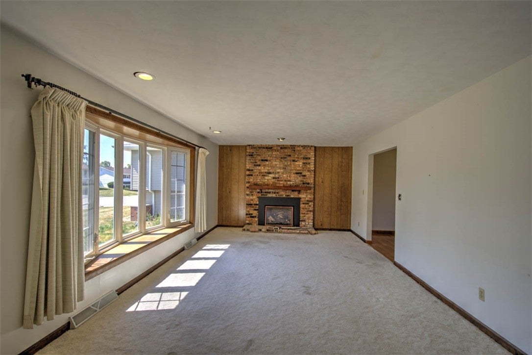 2130 Gary Court Decatur, IL 62526 - Photo 11 of 36 Gallery Image 11