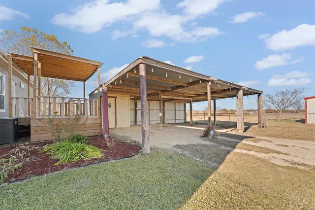 $375,000 | 10217 County Road 418, Grandview, TX 76050