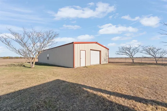 $375,000 | 10217 County Road 418, Grandview, TX 76050