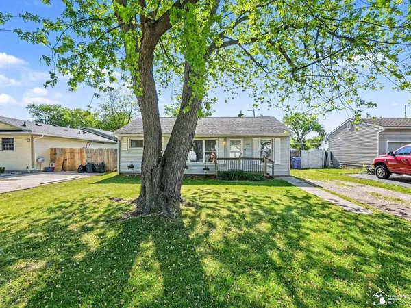 $213,210 | 1480 Walnut Street, Monroe, MI 48162