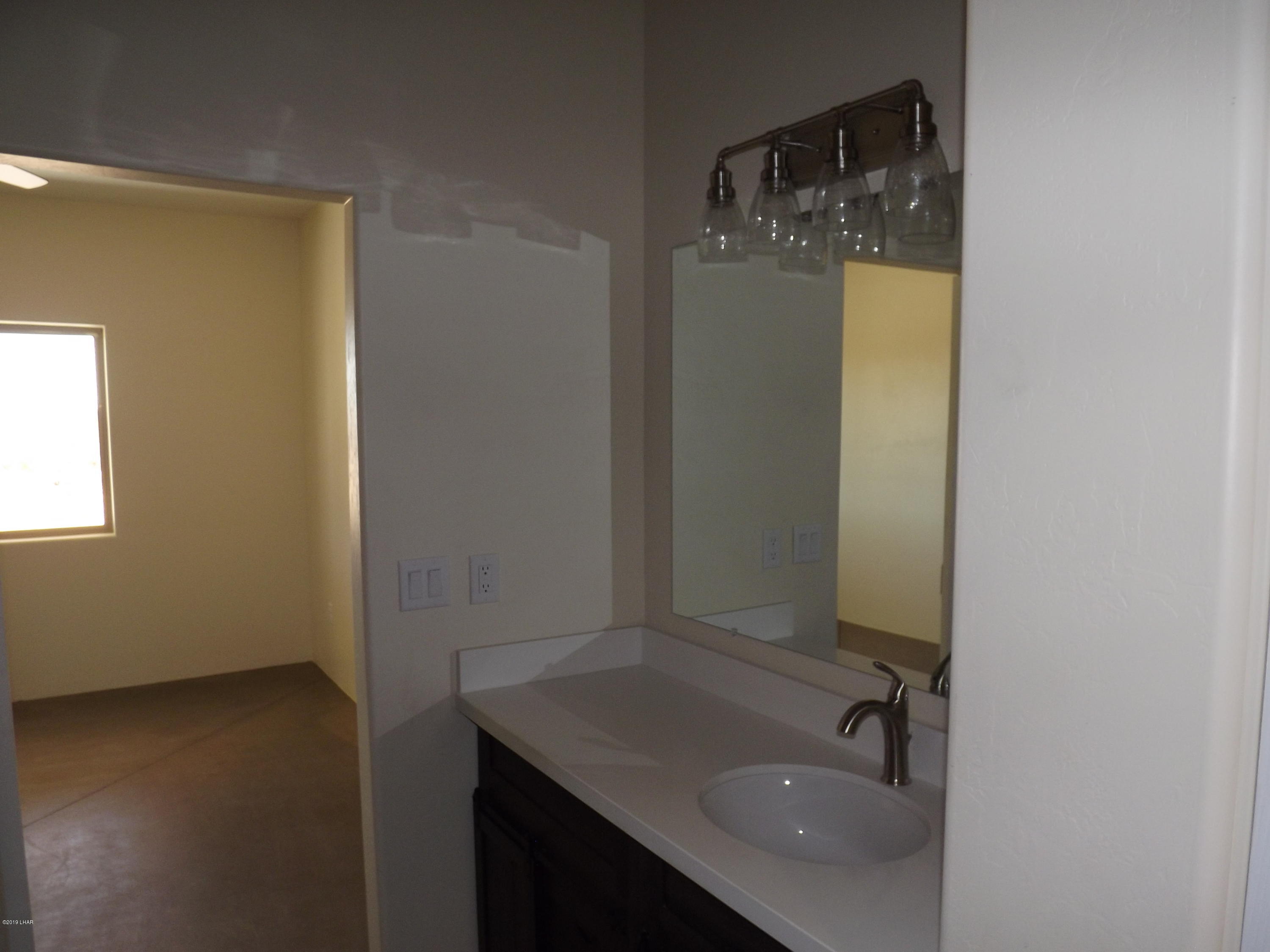 2516 Cielo Road Yucca, AZ 86438 - Photo 20 of 34 Master vanity