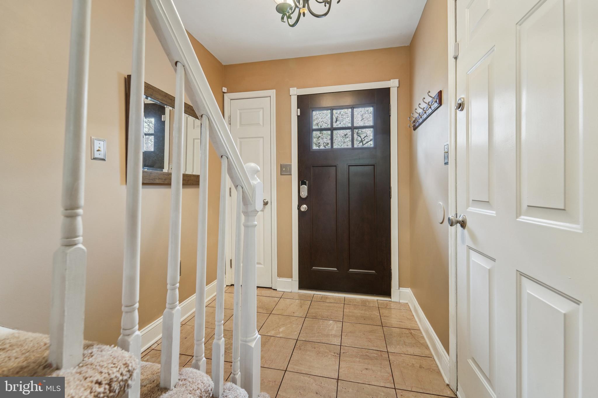 56 Victoria Square Frederick, MD 21702 - Photo 7 of 38