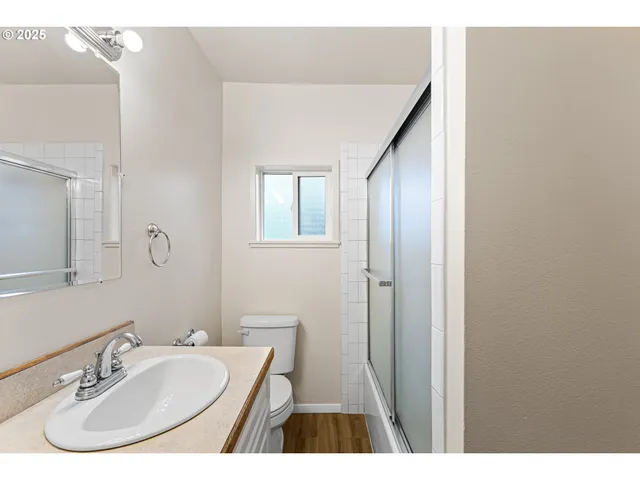 $265,000 | 331 Northeast Laurel Avenue, Myrtle Creek, OR 97457