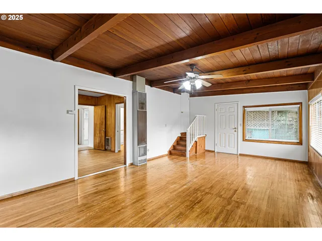 $265,000 | 331 Northeast Laurel Avenue, Myrtle Creek, OR 97457