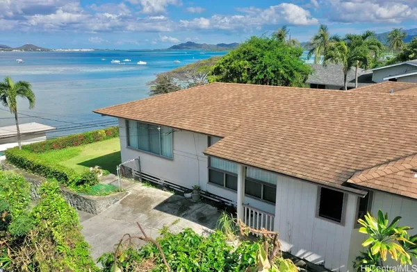 $1,649,900 | 47-26 Kamehameha Highway, Kaneohe, HI 96744