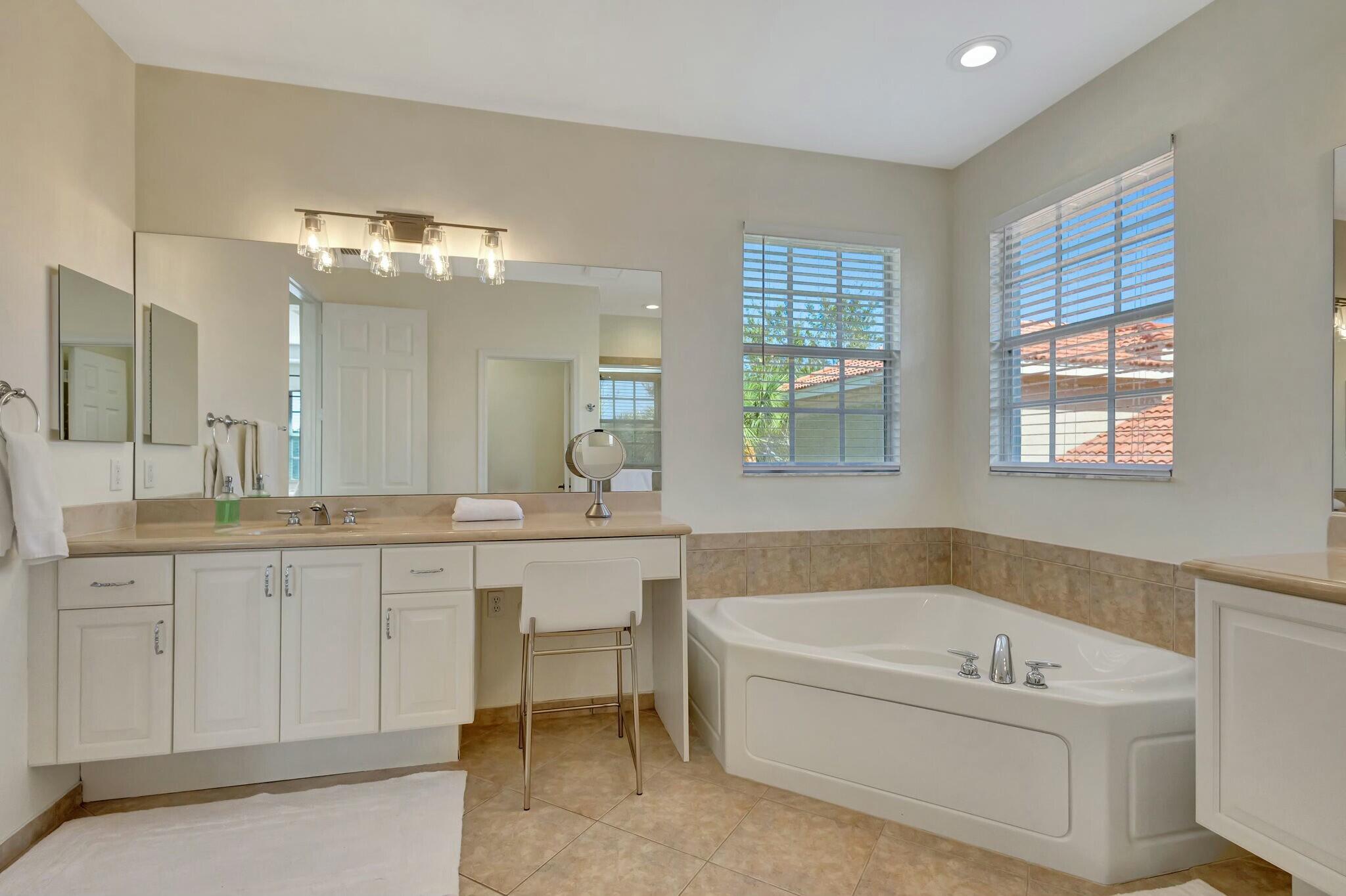 106 Via Santa Cruz Jupiter, FL 33458 - Photo 44 of 71 tempImageDDKHZR