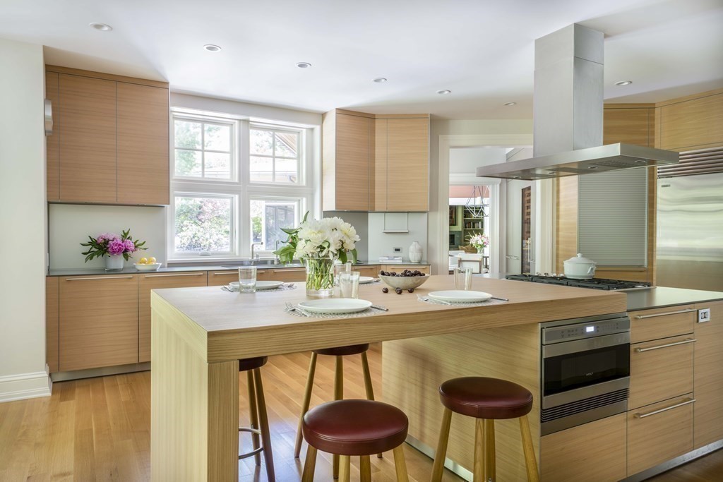 55 Ridge Hill Farm Road Wellesley, MA 02482 - Photo 10 of 32