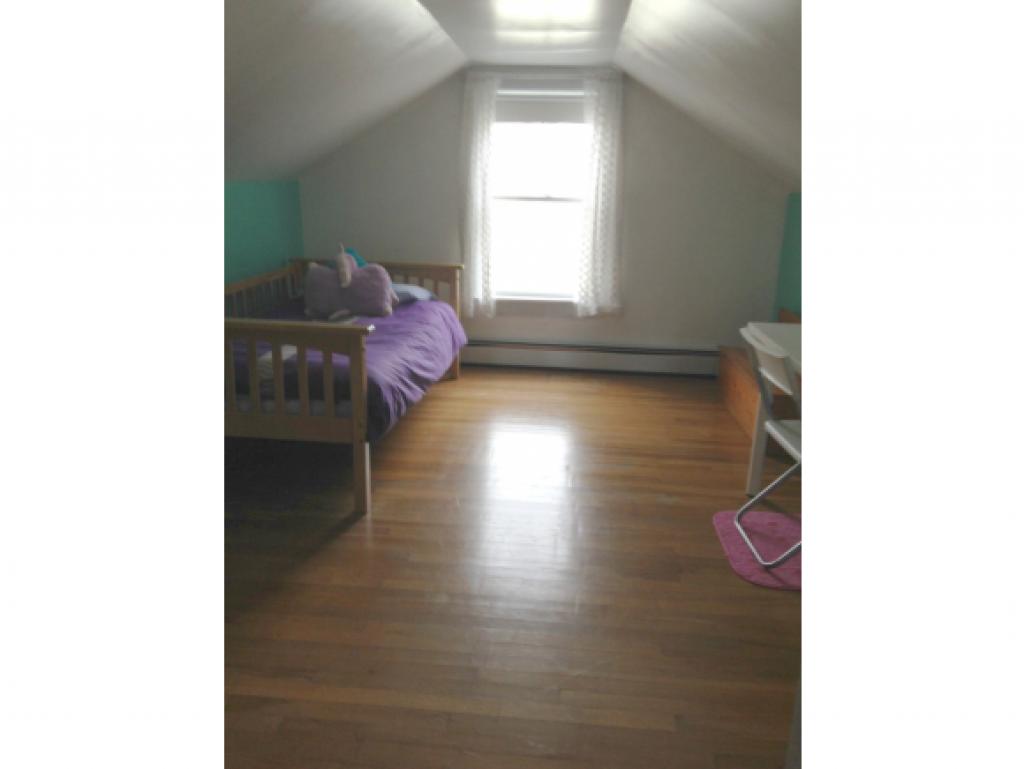 1067 Cilley Road Manchester, NH 03103 - Photo 12 of 19
