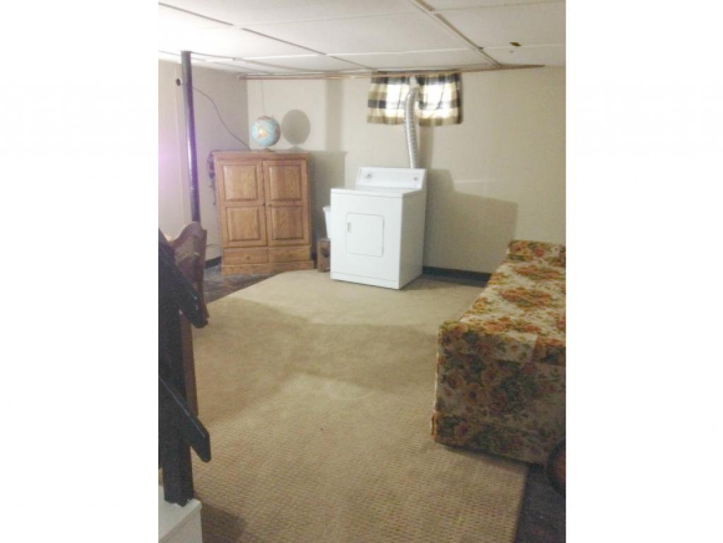 1067 Cilley Road Manchester, NH 03103 - Photo 14 of 19