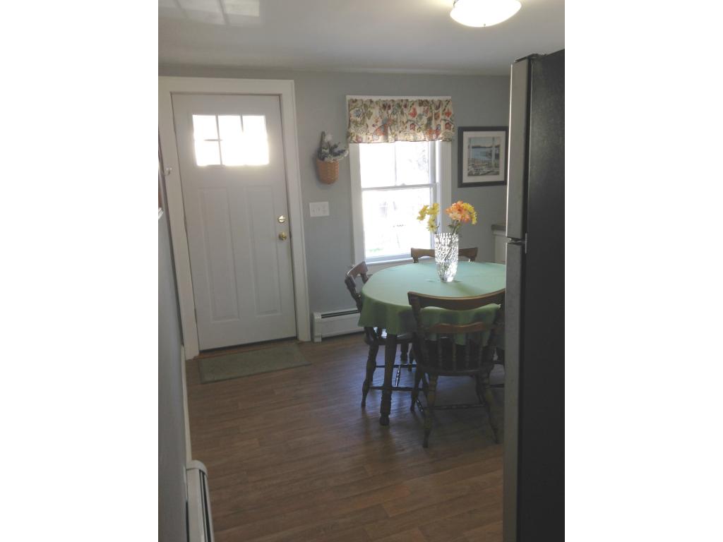 1067 Cilley Road Manchester, NH 03103 - Photo 5 of 19