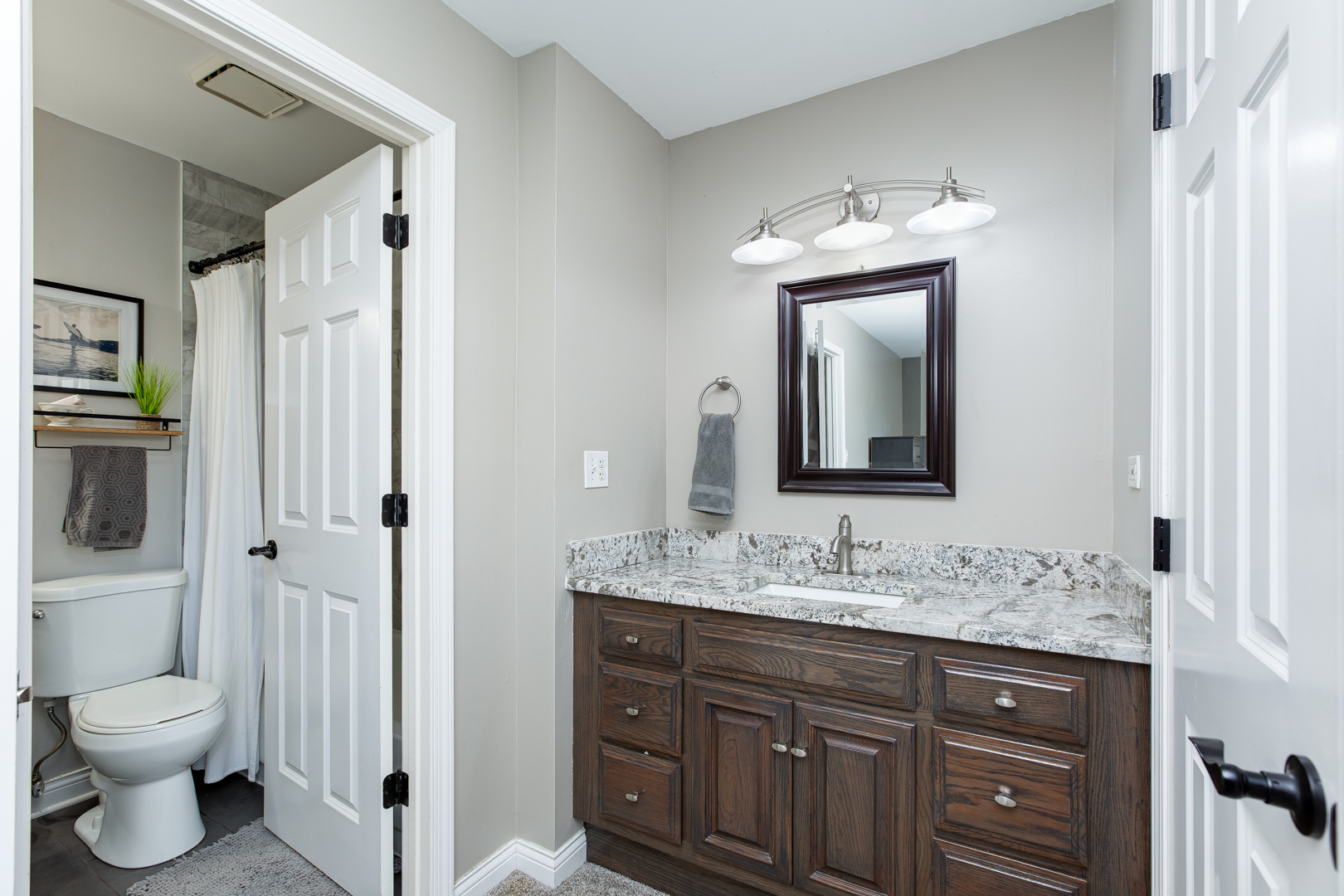 328 Springbrook Lane Carol Stream, IL 60188 - Photo 14 of 23 Gallery Image 14