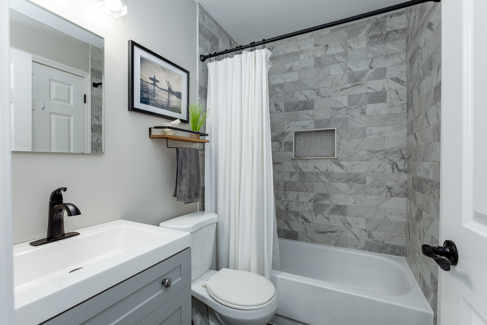 328 Springbrook Lane Carol Stream, IL 60188 - Photo 15 of 23 Gallery Image 15