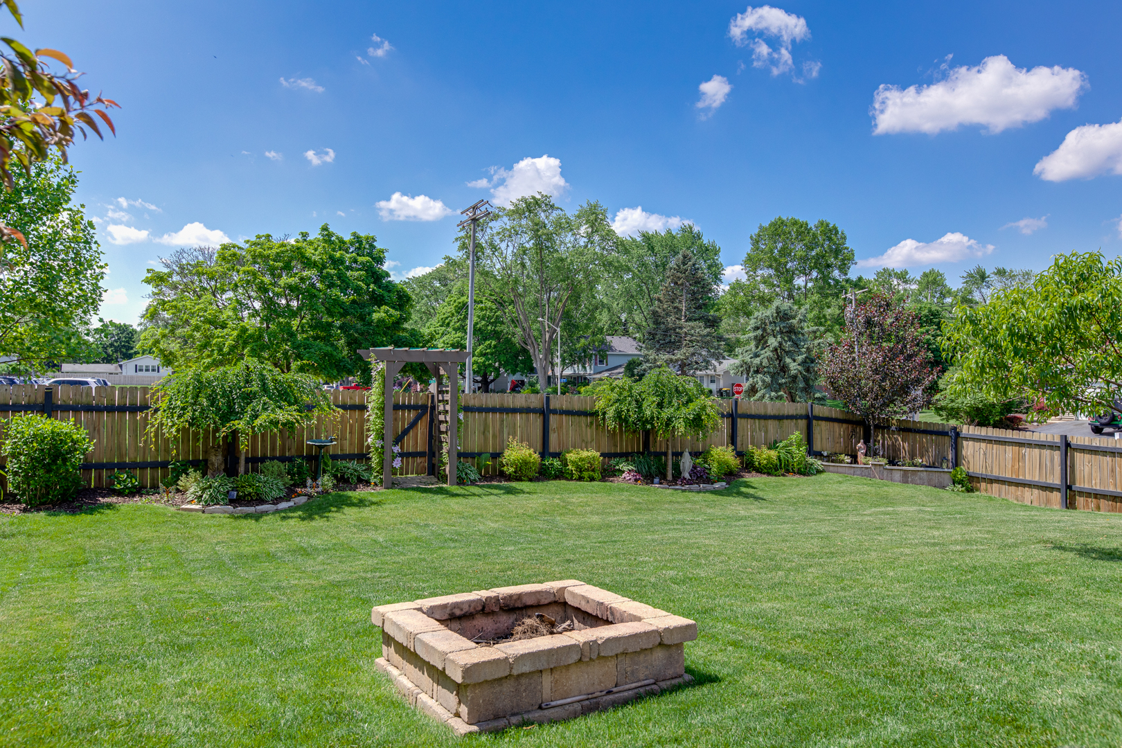 328 Springbrook Lane Carol Stream, IL 60188 - Photo 23 of 23 Gallery Image 23