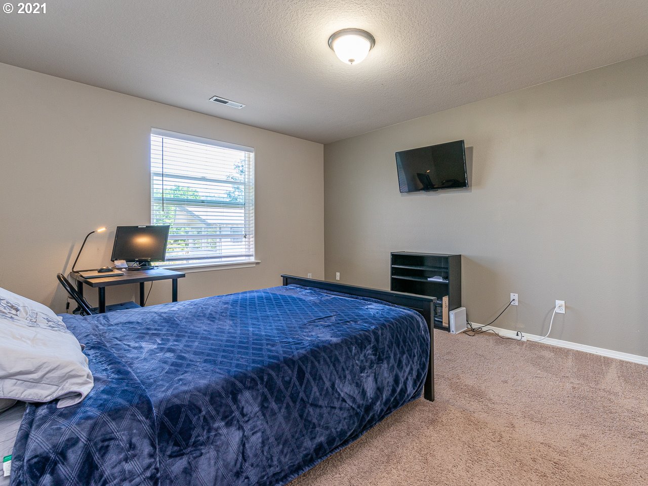 7825 Southeast Harney Street Portland, OR 97206 - Photo 16 of 30