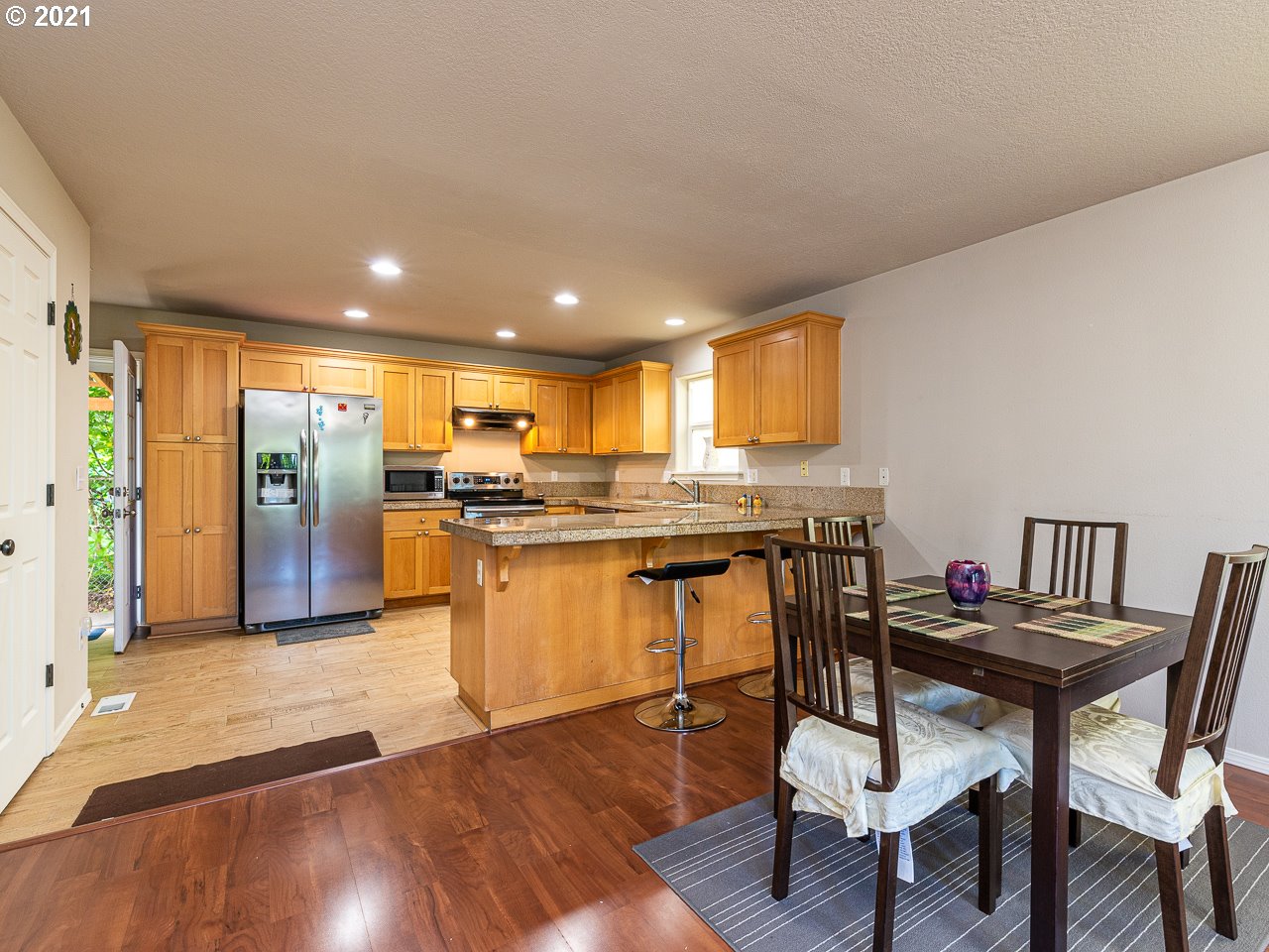 7825 Southeast Harney Street Portland, OR 97206 - Photo 5 of 30