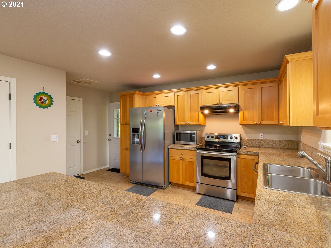 7825 Southeast Harney Street Portland, OR 97206 - Photo 9 of 30
